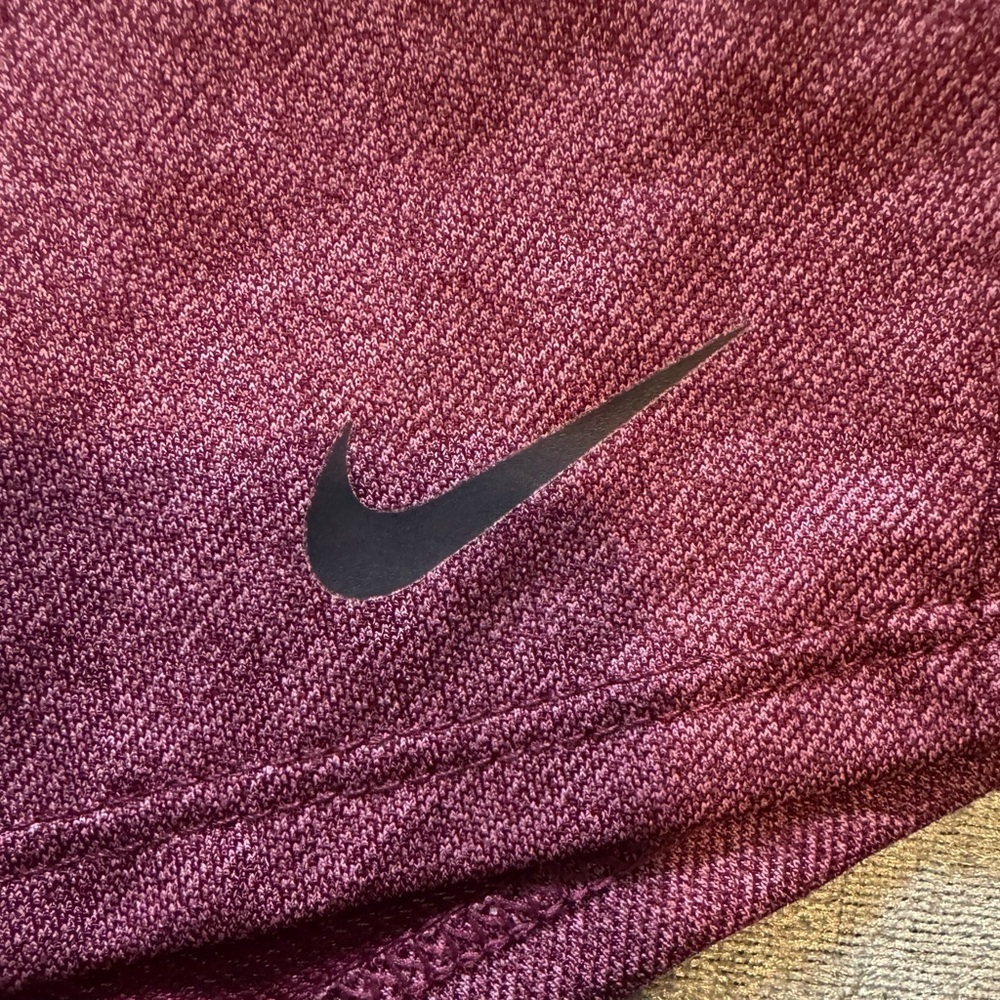 Nike Dri-Fit Waist Flip Logo Maroon Shorts Size Small